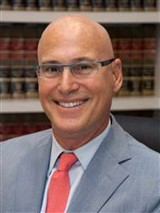 Robert Aiello